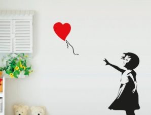 Love floats, Banksy, Αυτοκόλλητα τοίχου, 80 x 98 εκ.